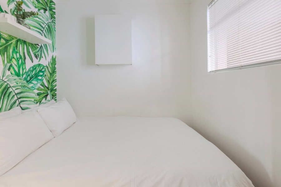 To Let 2 Bedroom Property for Rent in Gardens Western Cape